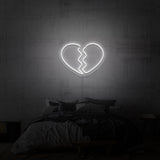 RÓTULO DE NEÓN "CORAZÓN ROTO"