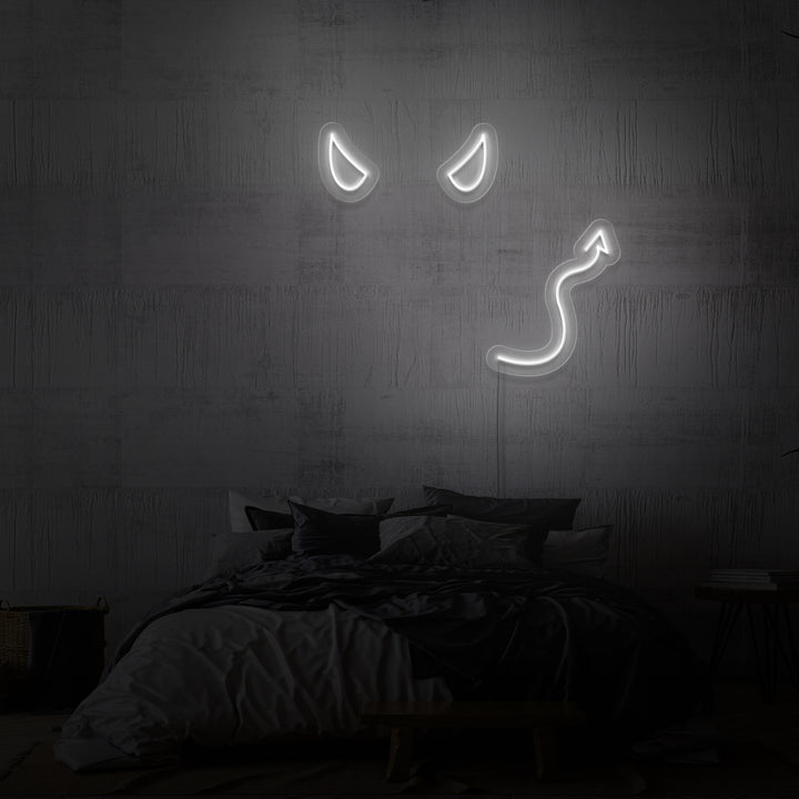 RÓTULO DE NEÓN "DIABLO"